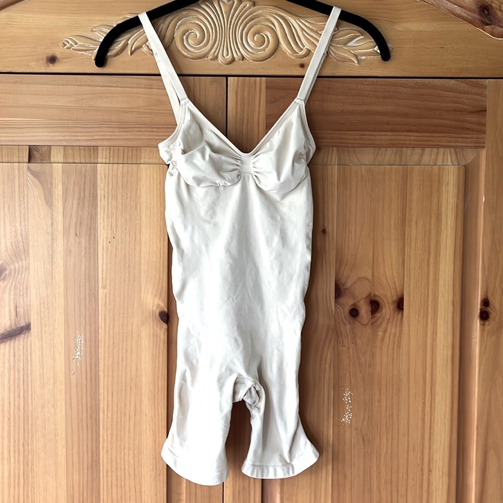 SKIMS Cream Bodysuit Shapewear Romper